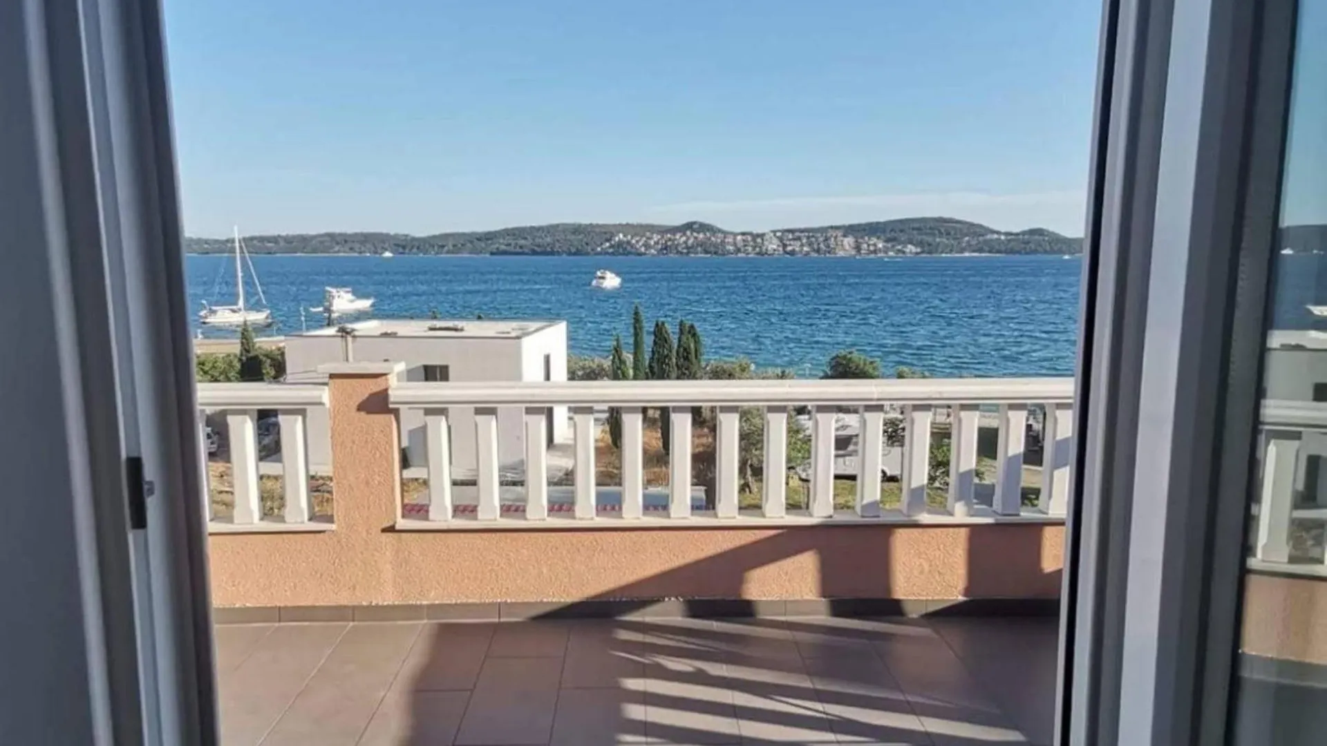Luxury Seget Donji Apartments With Terrace And Sea View Trogir Croatia